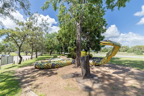 Gubulla Munda - Plantation Park - Ros Budd Photography