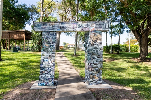 Lloyd Mann Gardens - Home Hill - Ros Budd Photography