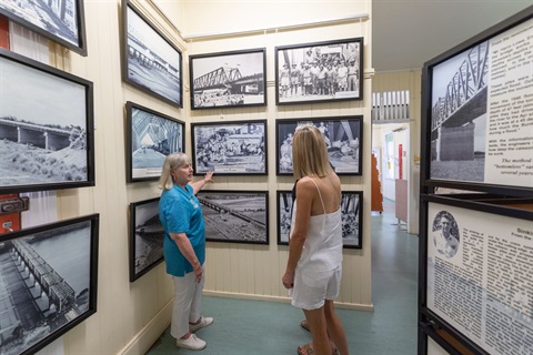 Burdekin Bridge Display - Gateway Visitor Information Centre - Ros Budd Photography